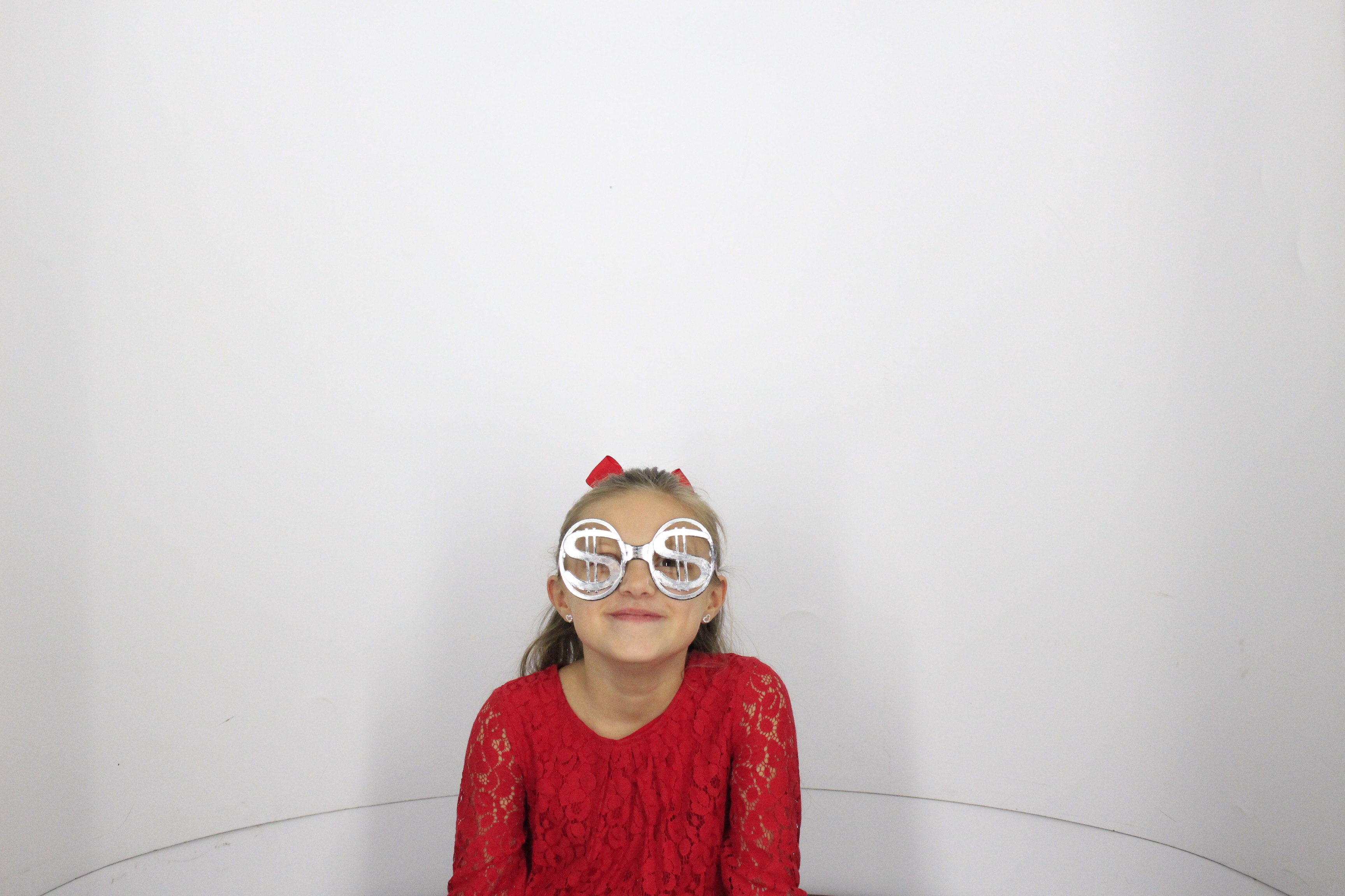 Simon & Muna  | View more photos from the event at gallery.myphotoboothexperience.co.uk/u/MyPhotoBoothExperienceLtd/Simon-Muna